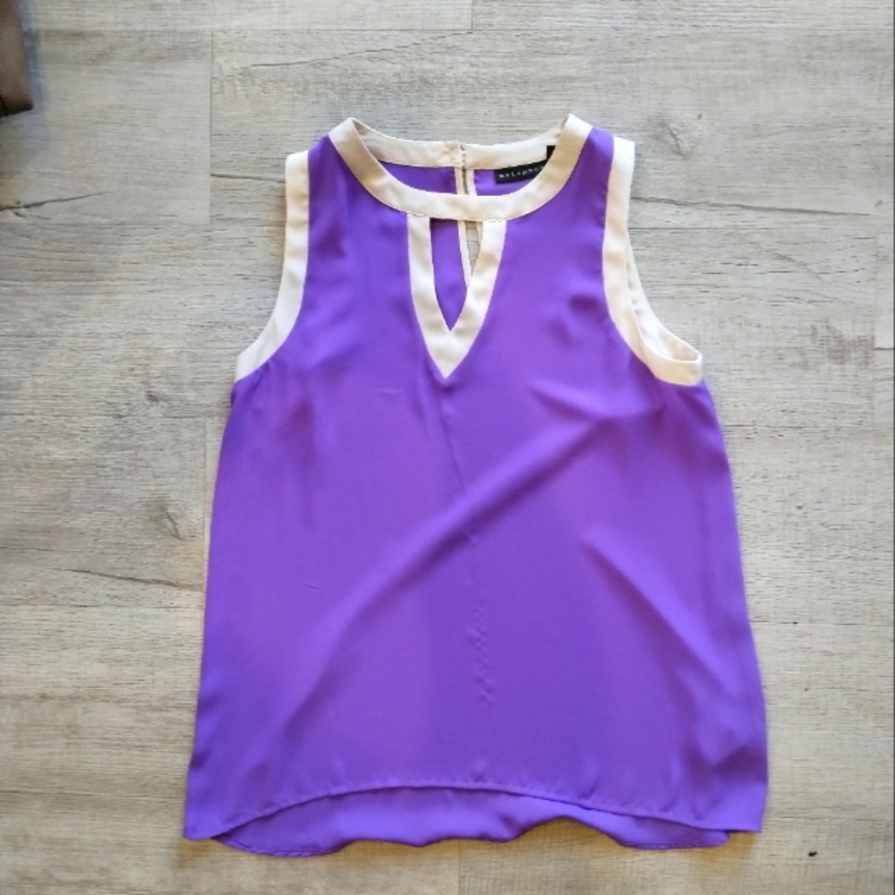 Purple bouse